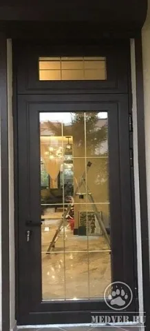 Дверь со стеклом - 2